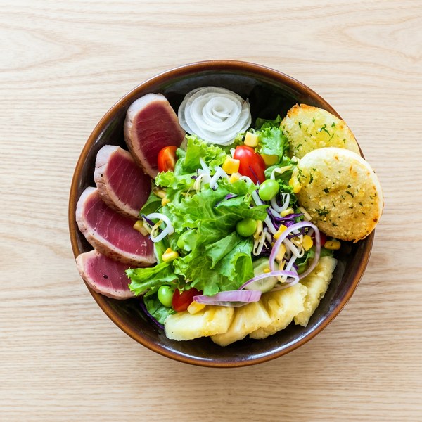 Seared Tuna Salad